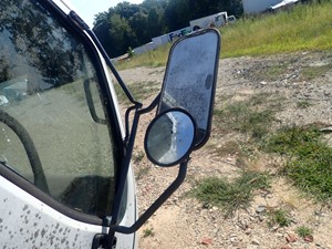 Used 1999 Mitsubishi FE649 Mirror (Stock #TA175-25)) Part Image