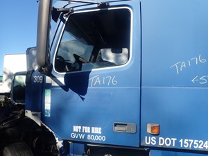 Used 1999 Volvo VN Door (Stock #TA176-6)) Part Image
