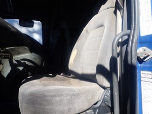 Used 1999 Volvo VN Seat (Stock #TA176-10)) Part Image
