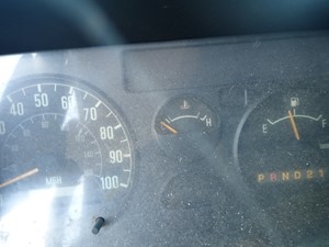 Used 2000 Chevrolet W3500 Instrument Cluster (Stock #TA064-17)) Part Image