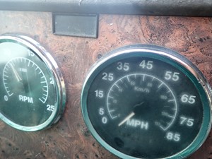 Used 2000 International 9400I Instrument Cluster (Stock #TA080-16)) Part Image