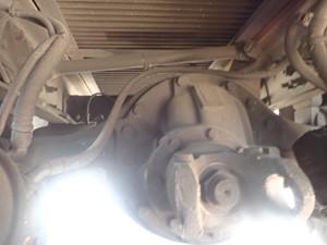 Used 2000 Meritor/Rockwell RS21-145 Axle, Complete Rear (Stock #TC006-17)) Part Image