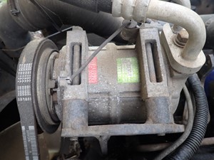 Used 2000 UD/Nissan UD1400 A/C Compressor (Stock #TA022-4)) Part Image