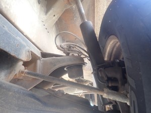 Used 2002 Freightliner SPRINTER C3500SHC Spindle/Knuckle (Stock #TB018-31)) Part Image