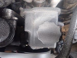 Used 2002 Mercedes 2.7L DIESEL Steering Pump (Stock #TB018-4)) Part Image