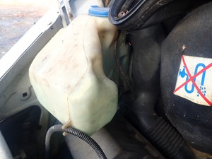 Used 2003 Dodge SPRINTER 2500 Windshield Washer Reservoir (Stock #TA157-30)) Part Image