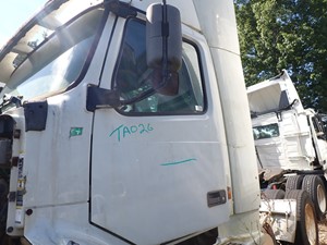 Used 2003 Volvo VNL Door (Stock #TA026-13)) Part Image