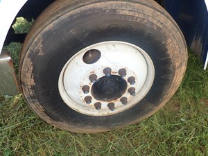 Used 2004 22.5" 22.5 X 8.25 Wheel (Stock #TA091-7)) Part Image