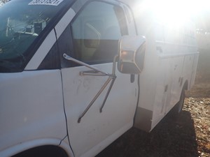 Used 2004 Chevrolet Express Mirror (Stock #TB028-27)) Part Image