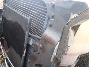 Used 2004 Ford F-650 Radiator (Stock #TA019-10)) Part Image