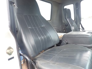 Used 2005 GMC T6500 Seat (Stock #TA018-22)) Part Image