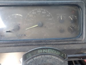 Used 2005 Workhorse Custom Chassis P42 Instrument Cluster (Stock #TB017-17)) Part Image