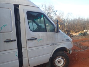 Used 2006 Dodge SPRINTER 2500 Door (Stock #TA186-8)) Part Image
