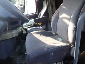 Used 2006 Volvo VNL Seat (Stock #TA025-12)) Part Image