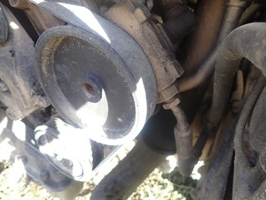 Used 2007 Mercedes 3.0 L Steering Pump (Stock #TB014-4)) Part Image