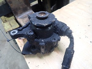 Used 2007 Mercedes 3.0 L Steering Pump (Stock #TA094-5)) Part Image