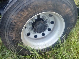Used 2008 Stud Pilot / Budd 22.5 X 8.25 Wheel (Stock #TB016-13)) Part Image
