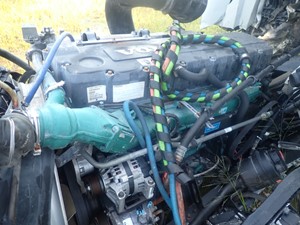 Used 2008 Volvo VE D12 Air Compressor (Stock #TB016-1)) Part Image
