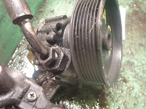 Used 2011 Mercedes 3.0 L Steering Pump (Stock #TA096-4)) Part Image