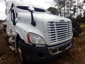 Used 2012 Freightliner Cascadia 125 Hood (Stock #TA118-17)) Part Image