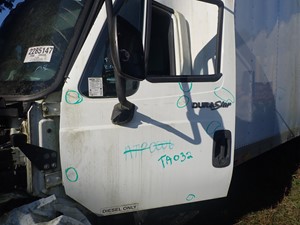 Used 2014 International DuraStar 4300 Door (Stock #TA032-17)) Part Image