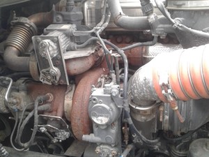 Used 2015 Peterbilt 579 Air Cleaner Image