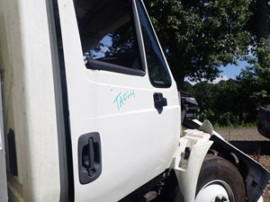 Used 2017 International DuraStar 4300 Door (Stock #TA024-15)) Part Image