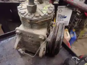 Used 1995 Cummins NTC Air Compressor (Stock #TF028-5)) Part Image