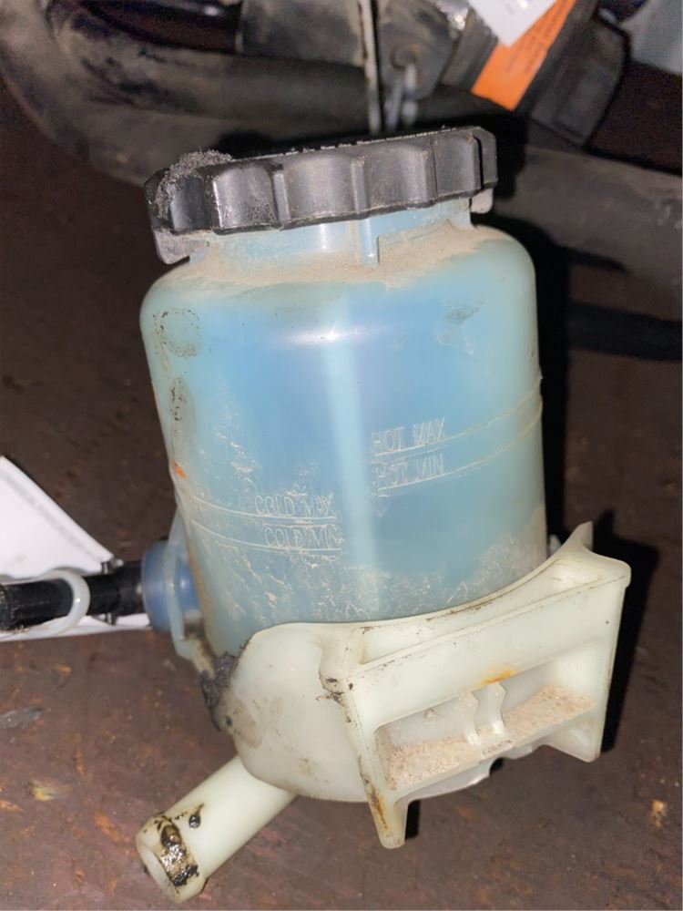 2020 Hino 195 (Stock 2367) Power Steering Reservoirs TPI