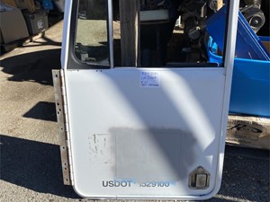 Used KENWORTH T800 Door (Stock #BDY-0151)) Part Image
