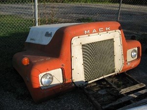 Used MACK RS700 Hood Image