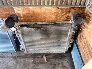 Used Universal Mack DM690S Charge Air Cooler (Stock #3MD536M`99)) Part Image