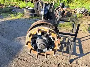 Used Universal Mack CH Front Axle, Complete (Stock #2QH544M6)) Part Image