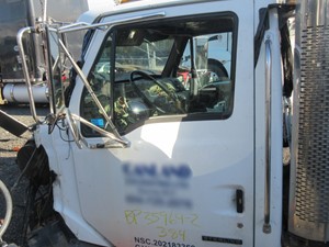 Used 2004 Sterling L9500 Cab (Stock #CA-33)) Part Image