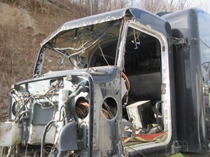 Used 2006 Peterbilt 379 Cab (Stock #CA-30)) Part Image