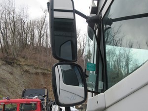 Used 2007 Freightliner Columbia 120 Mirror (Stock #MI-20)) Part Image