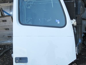 Used 2009 Volvo VNL Door (Stock #DR-13)) Part Image