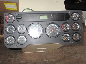 Used 2013 Freightliner Cascadia Instrument Cluster (Stock #ELE-29)) Part Image