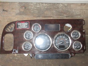 Used 2014 Peterbilt Instrument Cluster (Stock #ELE-73)) Part Image