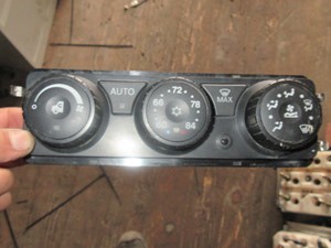 Used 2015 Kenworth T680 Interior Misc Part (Stock #ELE-130)) Part Image