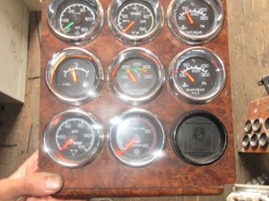 Used Kenworth T800 Dash Ass'y (Stock #ELE-129)) Part Image