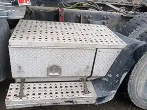 Used 2005 Freightliner CORONADO 132 Tool Box (Stock #FL-381-19)) Part Image
