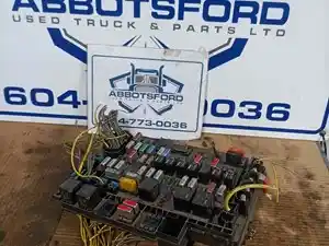 Used 2005 Freightliner ST120 Fuse Box (Stock #FL-395-15)) Part Image