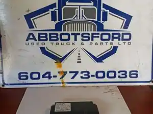 Used 2005 Volvo VNL Dash Control Module (Stock #V-40-2)) Part Image