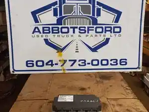 Used 2015 Volvo VNL Dash Control Module (Stock #V-132-8)) Part Image
