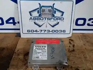 Used 2016 Volvo VNL Dash Control Module (Stock #V-400-15)) Part Image