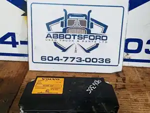 Used 2019 Volvo VNL760 Dash Control Module (Stock #V-317-7)) Part Image