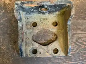 Used Engine Mount (Stock #P-2539)) Part Image
