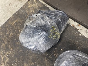 Rebuilt Eaton DS404 Differential Case (Stock #2907)) Part Image