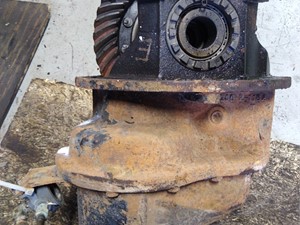 Used Meritor/Rockwell SQ100 Differential Case (Stock #2857)) Part Image